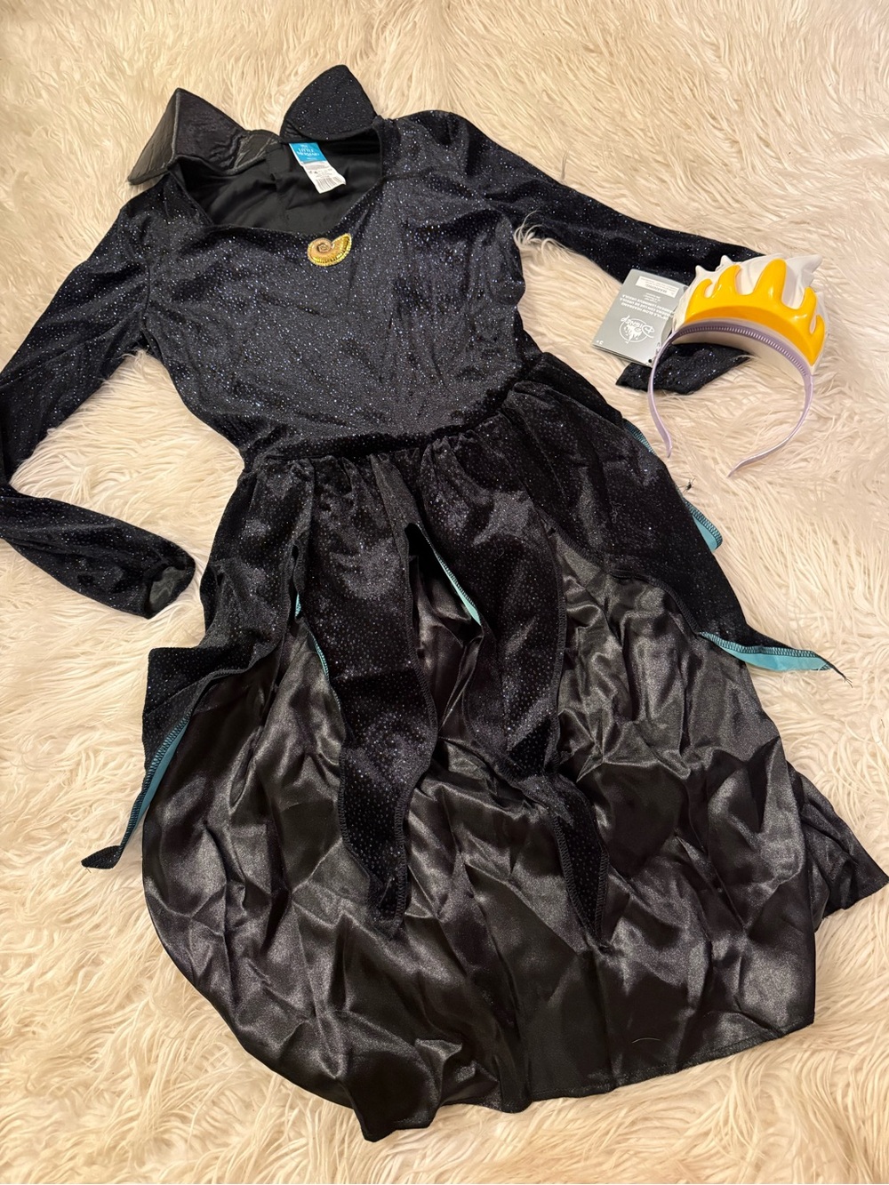 Women’s Ursula costume (E9)
